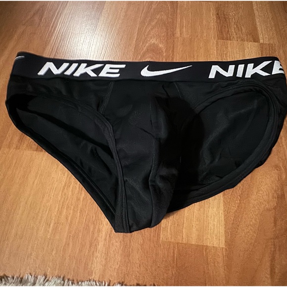 Nike Essential Micro Hip Brief with Dri-Fit “M” - Picture 2 of 10